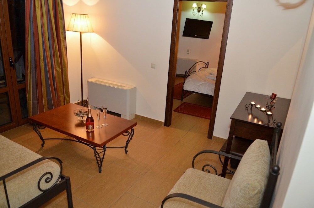 Фото Hotel Mikri Archontissa