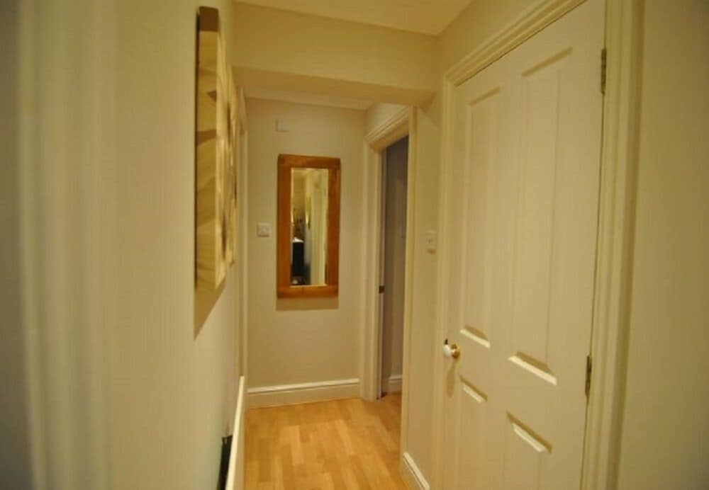 Фото Lord Raglan House