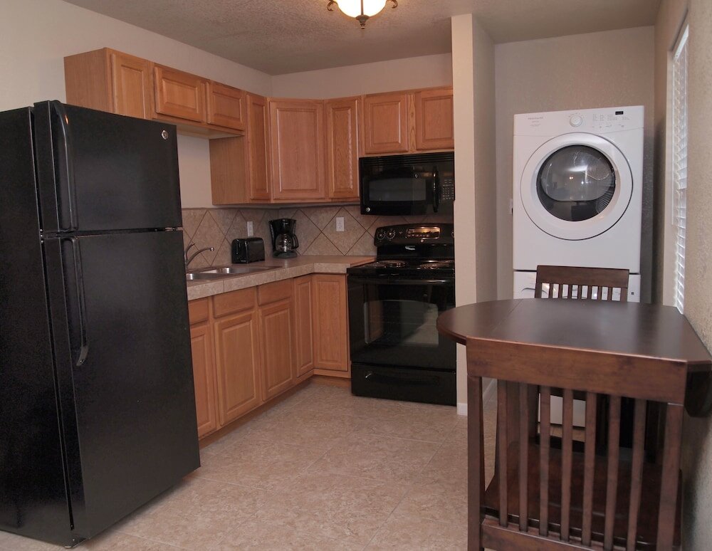 Фото Desert Meadow Lodge