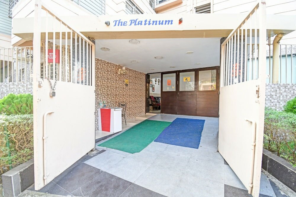 Фото Townhouse 727 Hotel The Platinum