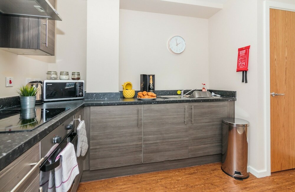 Фото Approved Serviced Apartments Park Rise