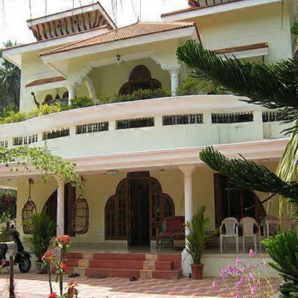 Фото отеля 1