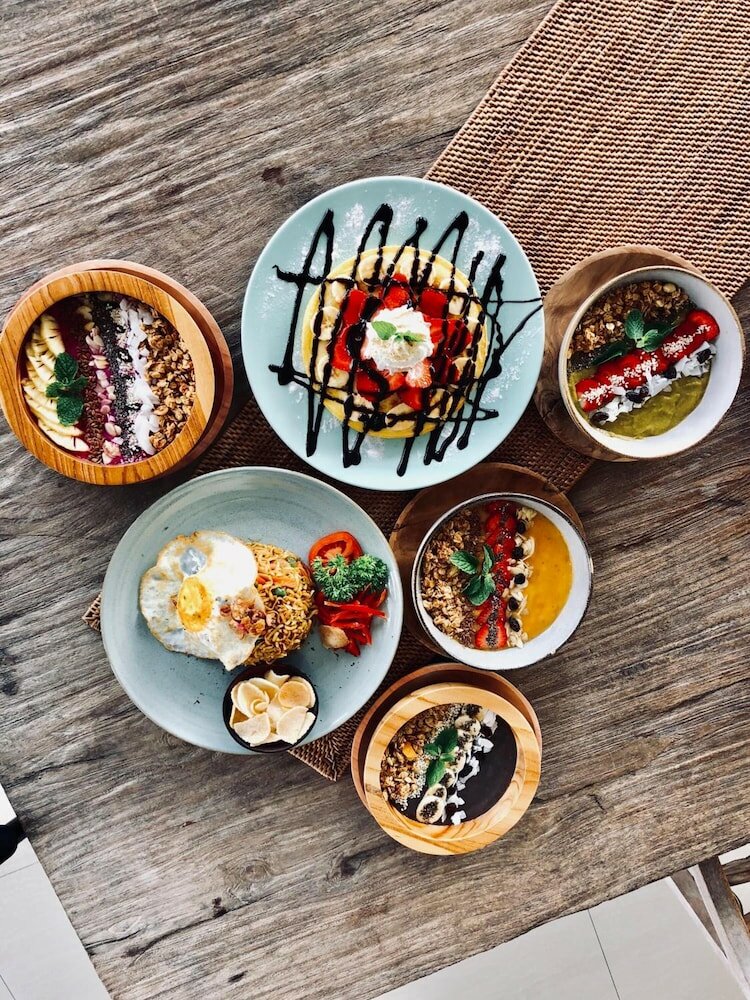 Фото Wiras Village