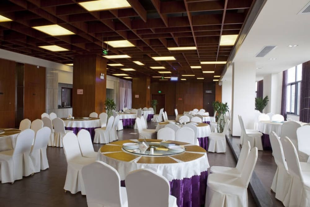 Фото Chengdu Rural Landscape hotel