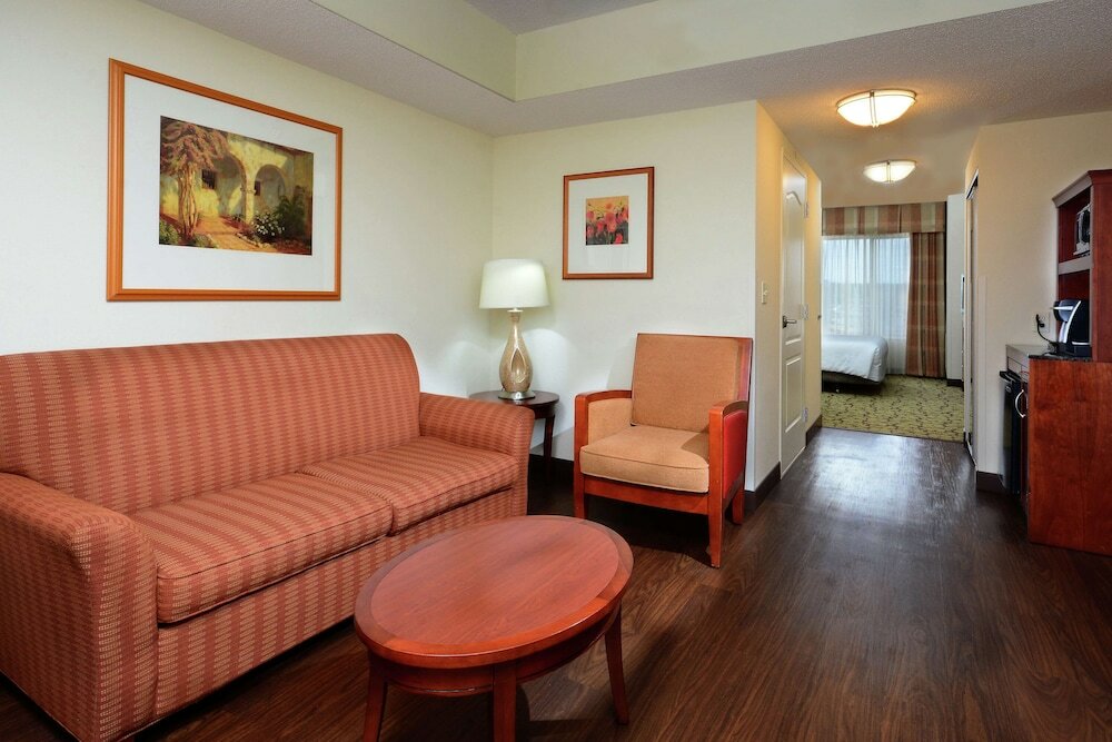 Фото Hilton Garden Inn Raleigh Capital Blvd I-540