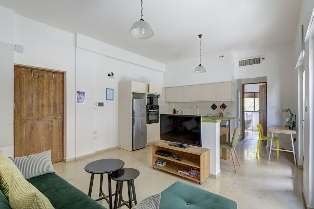 Фото Central17 by Tlv2rent