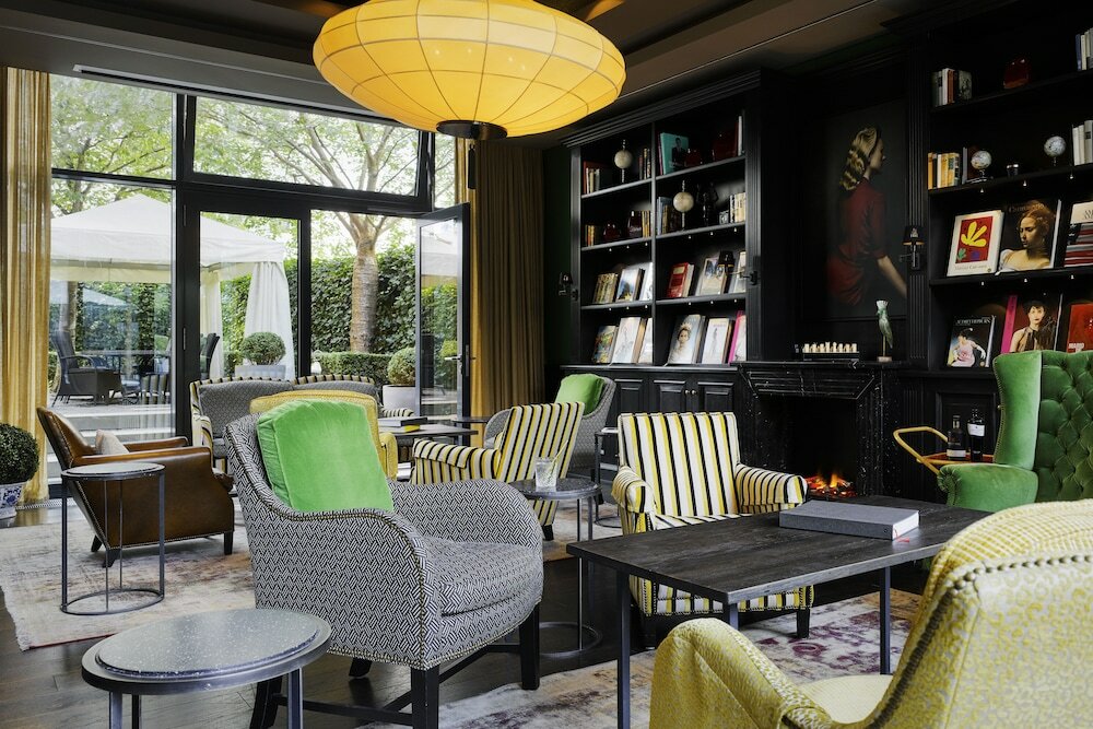 Фото The George Hotel