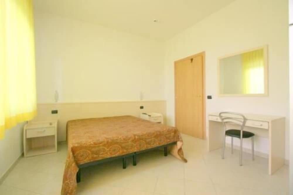 Фото Hotel Sacramora