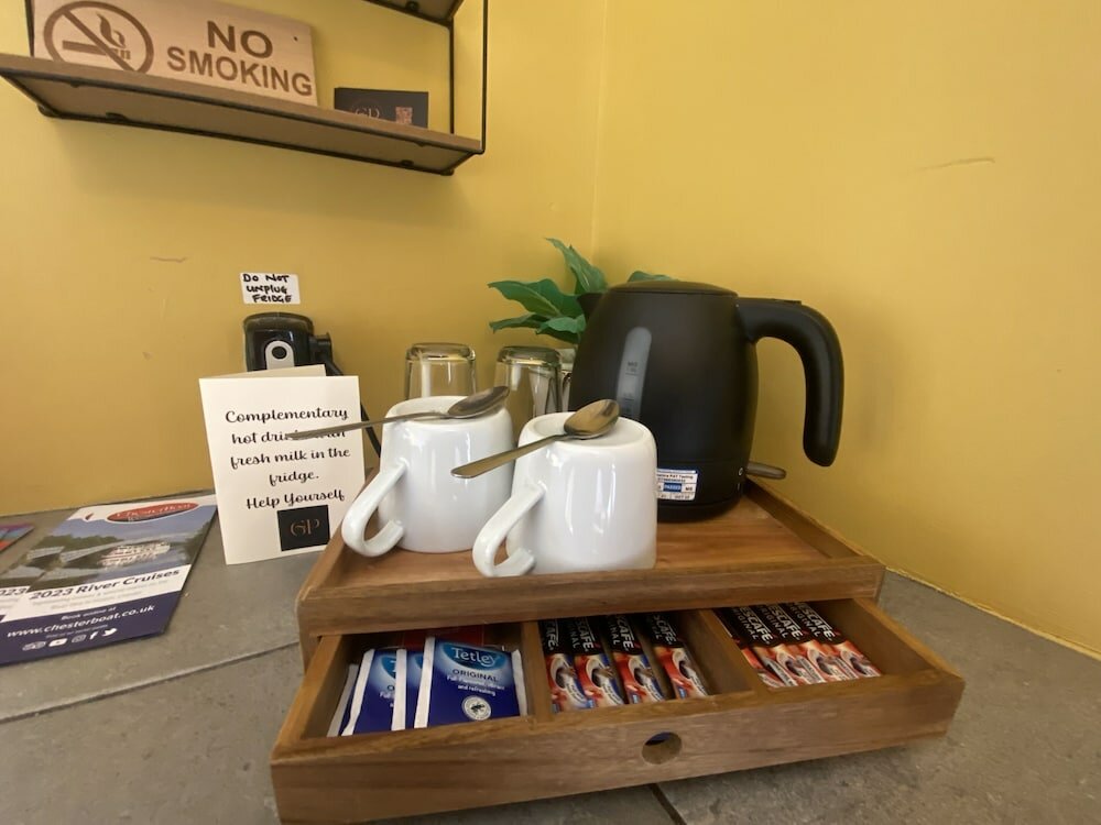 Фото Grosvenor Place Guest House