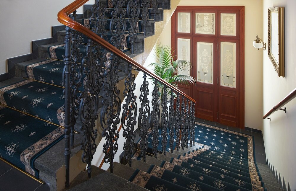 Фото Amigo City Centre Hotel