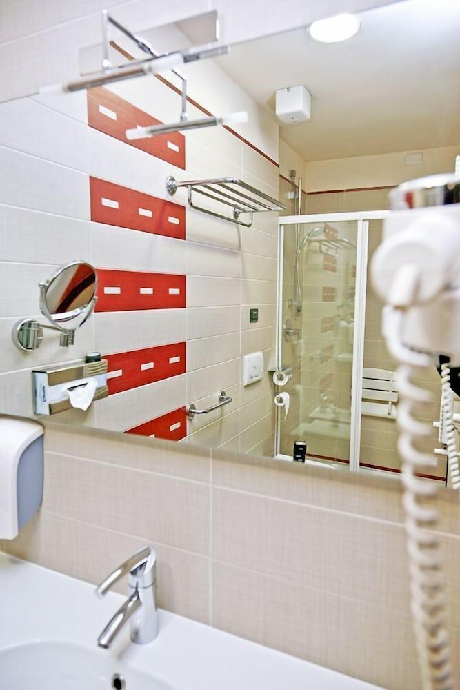 Фото Merulana Inn