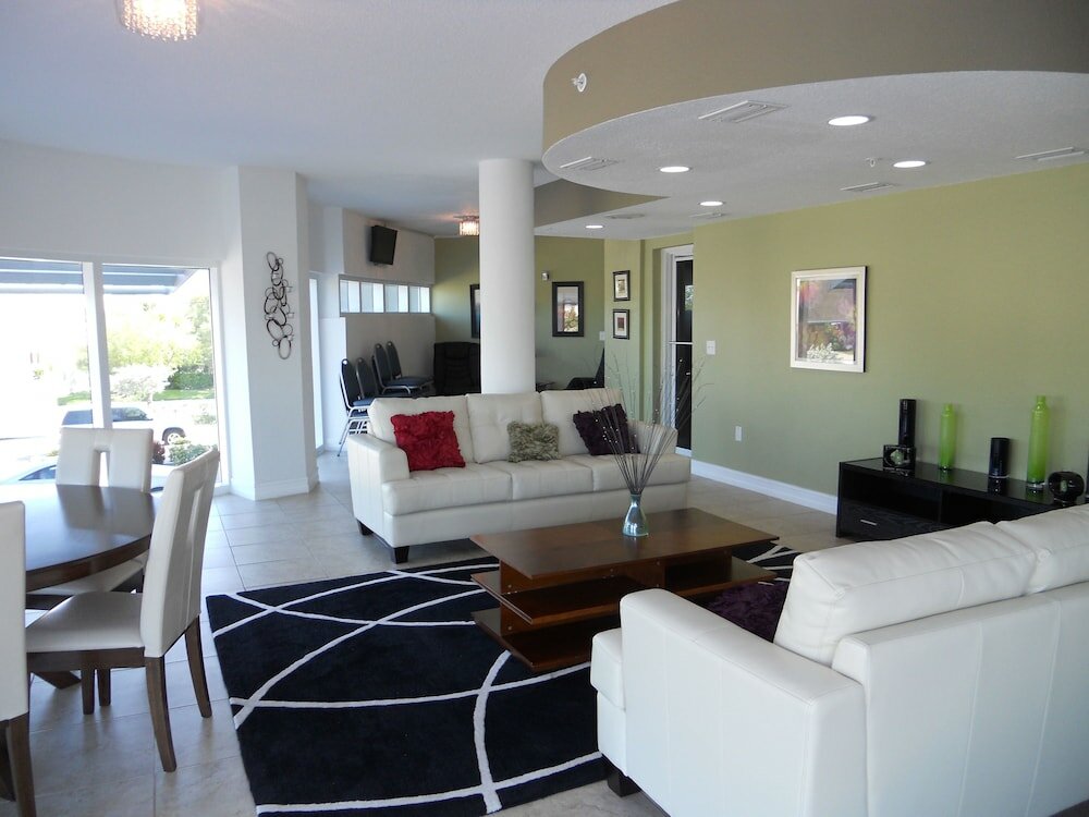 Фото Crystal Palms Beach Resort