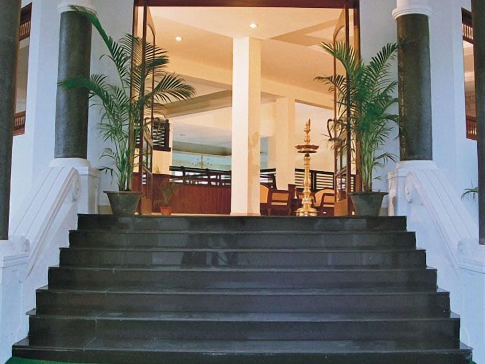 Фото T And U Leisure Hotel