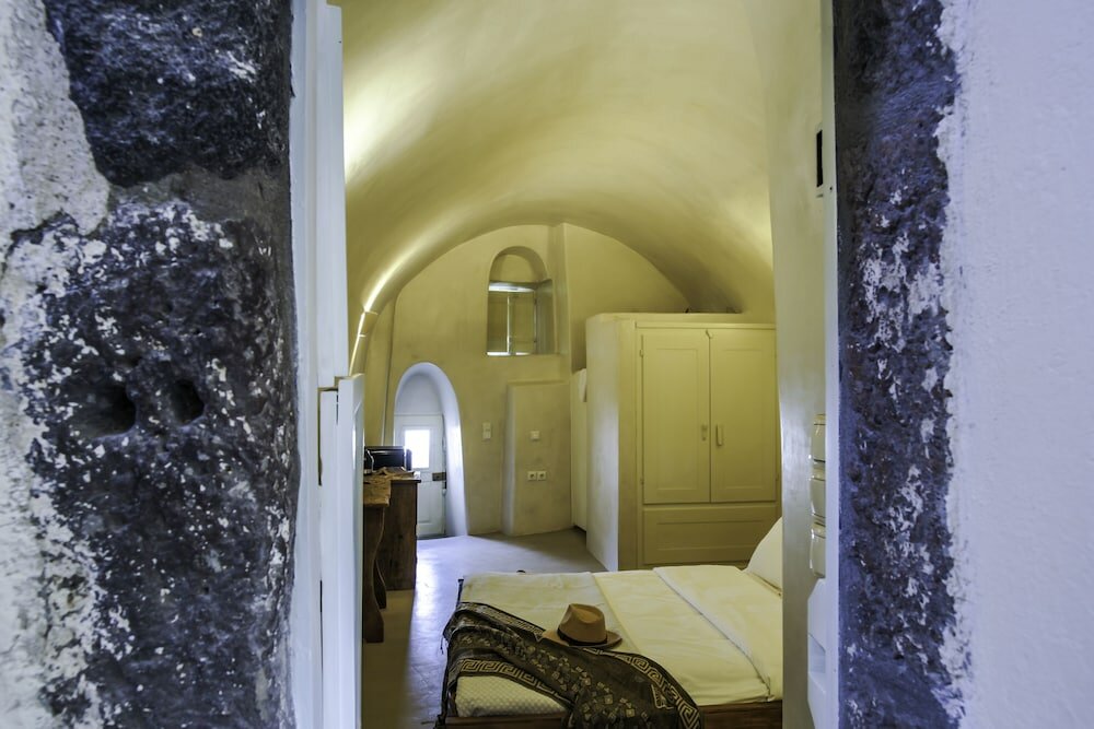 Фото Exi Castle Suites