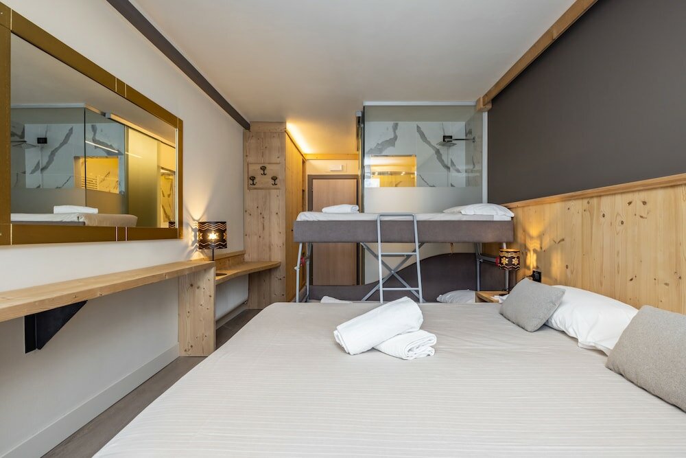 Фото Hotel Piandineve