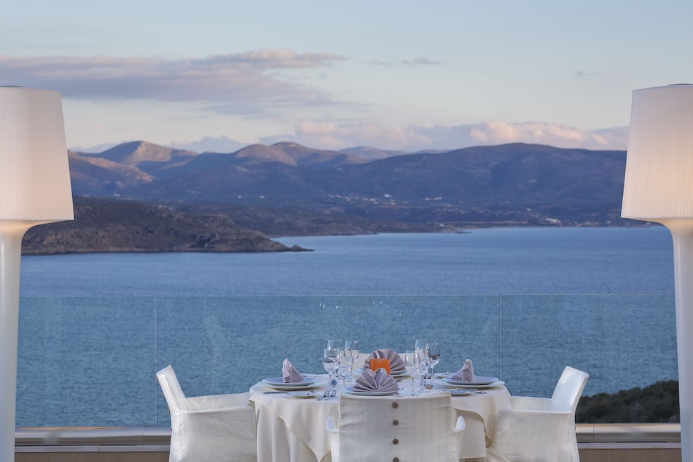 Фото Princess Kyniska Suites