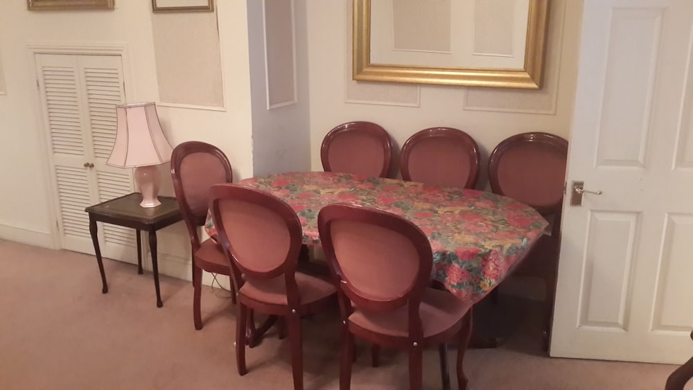 Фото London Aparthotel