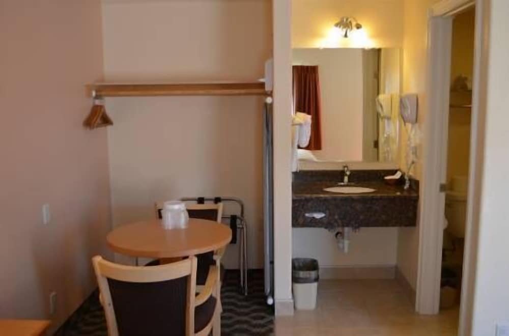 Фото Seaside Inn