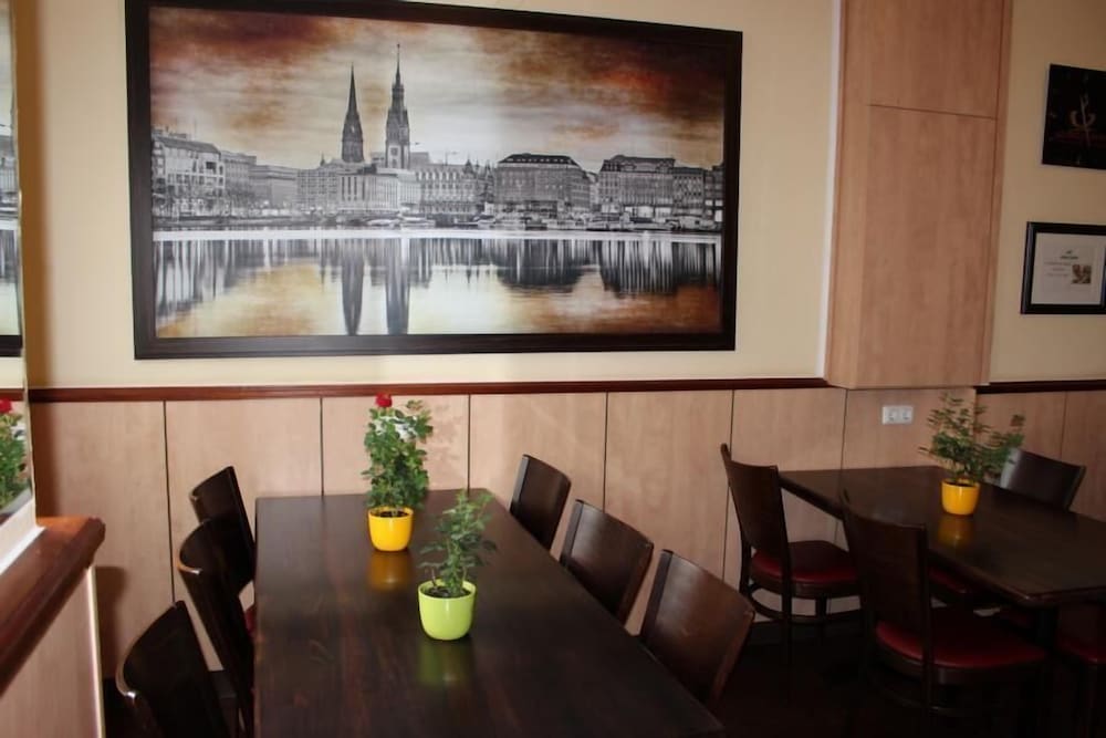 Фото Altan Hotel