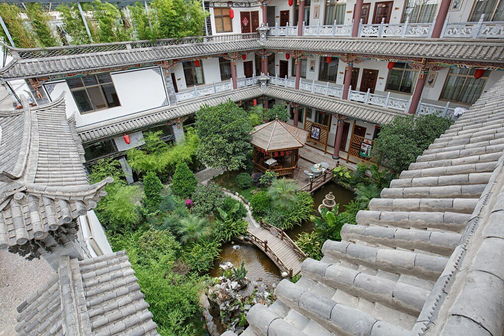 Фото China Old Story Inns Dali Ancient Town