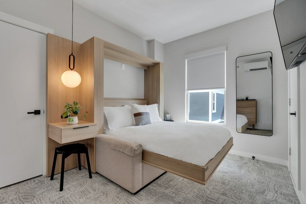 Фото The St Laurent Social Club & Guest Rooms