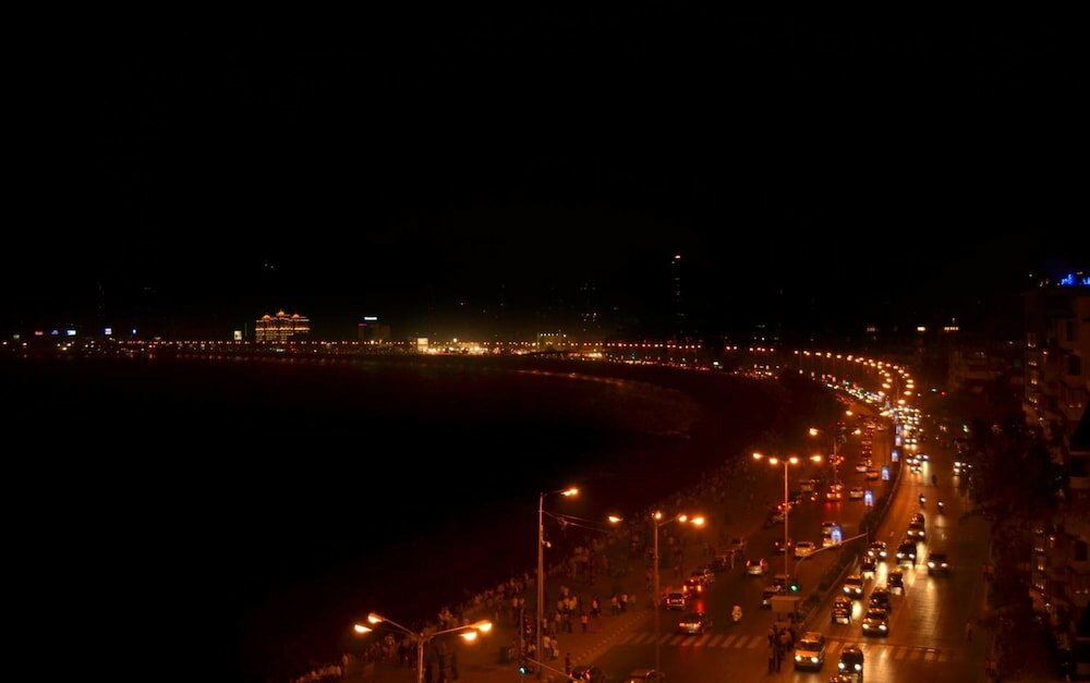 Фото Sea Green South Hotel