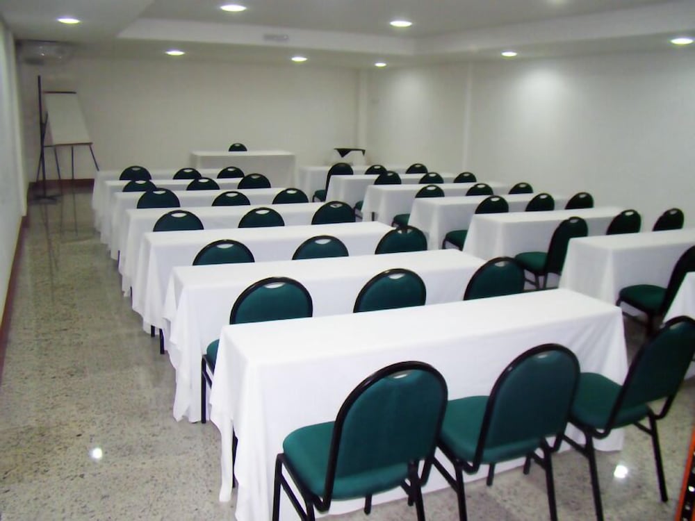 Фото Hotel Plaza Mar