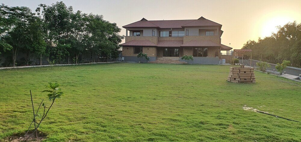 Фото The Kutchh Courtyard Resort