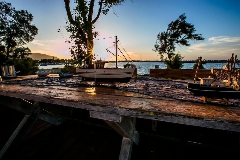 Фото Sea View Apts & Suites by Pachiplex