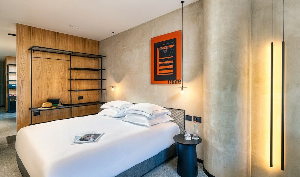 Фото Brown Brut Seafront Hotel