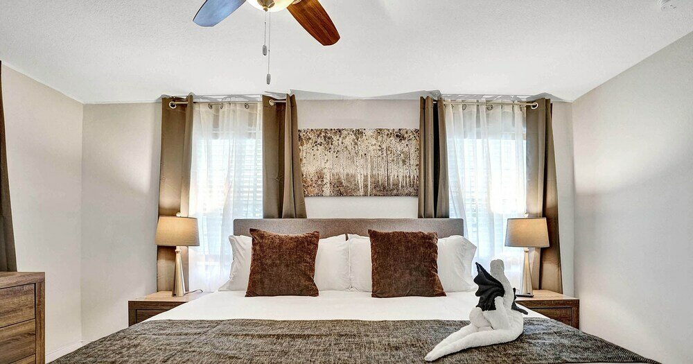 Фото Amazing 4br with Private Heated Pool