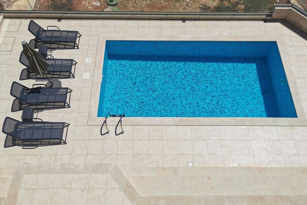 Фото Beachfront villa Senses for 12 in Milna