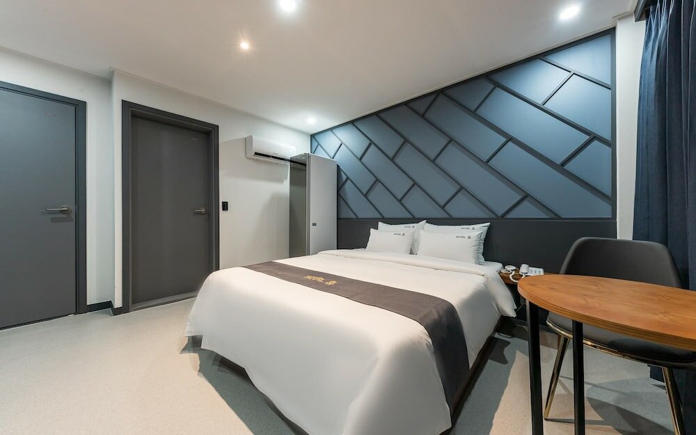 Фото Changwon Jungangdong Business Hotel Hue