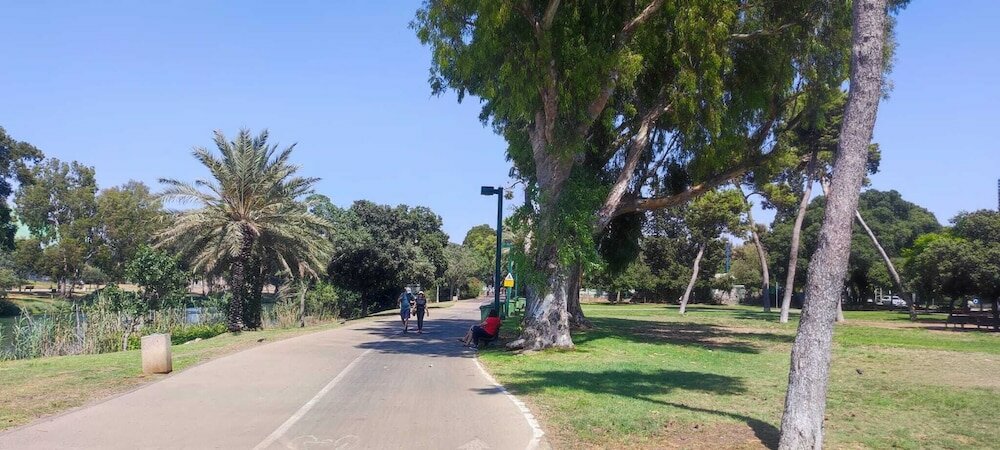 Фото 3 Br by park hayarkon 1min 2 Ichilov