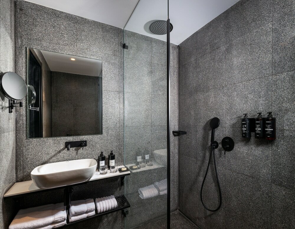 Фото Brown Brut Seafront Hotel