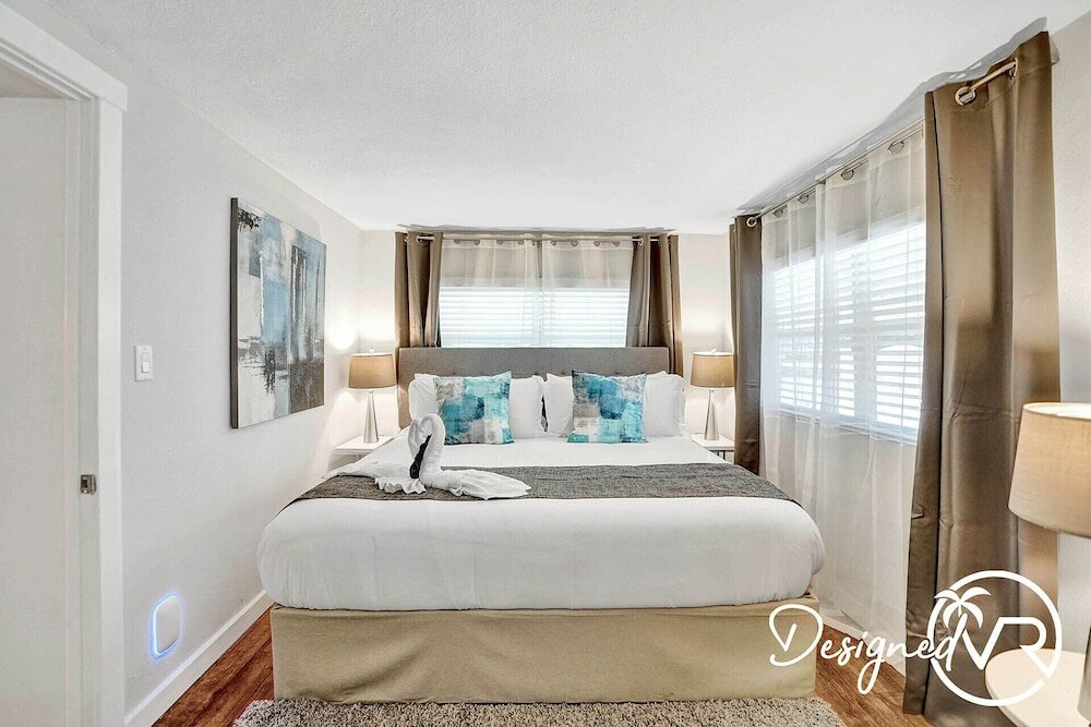 Фото Amazing 4br with Private Heated Pool