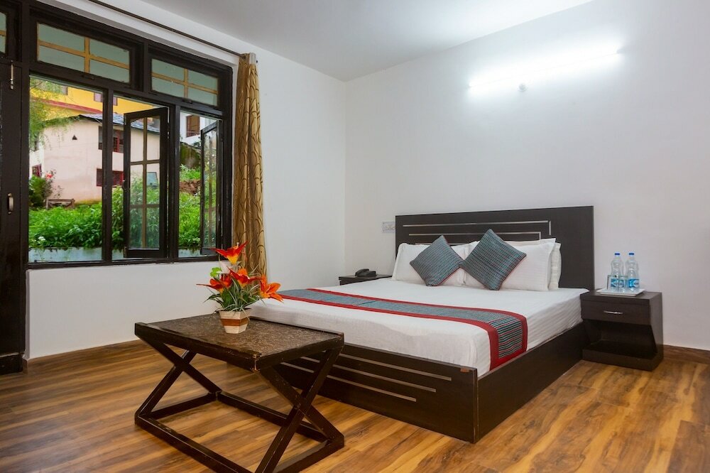 Фото отеля 2