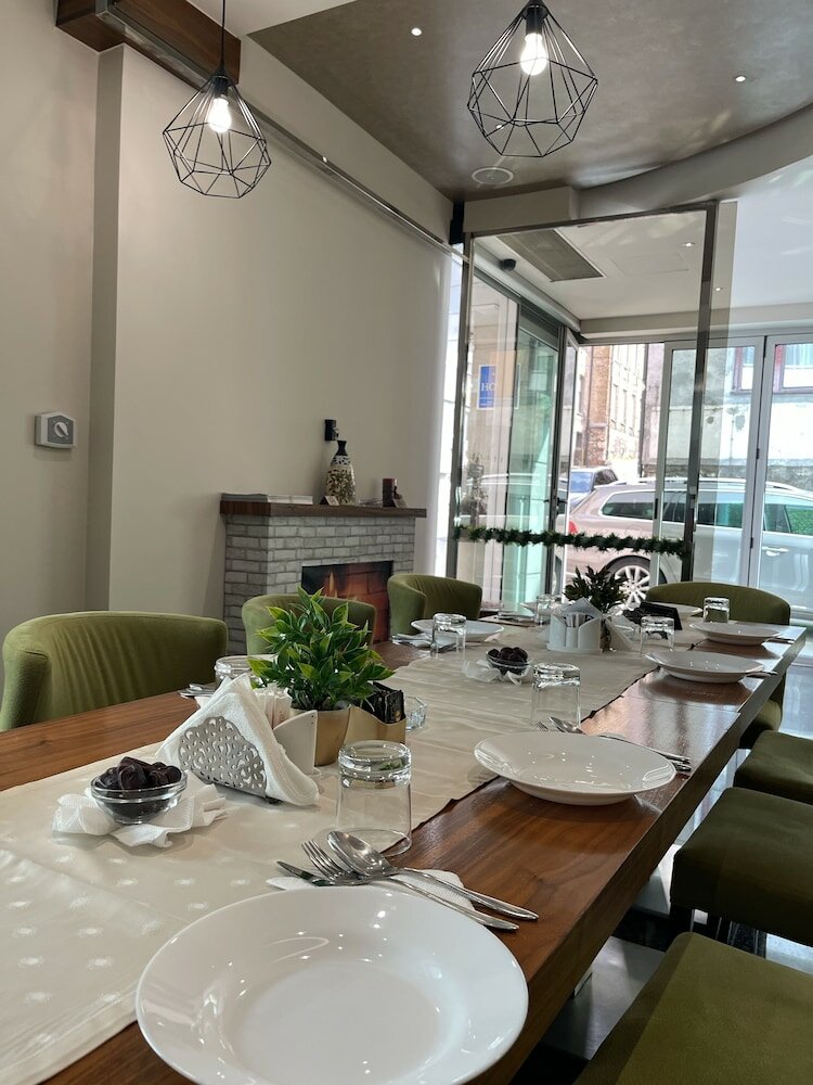 Фото Hotel Bistrik City Center