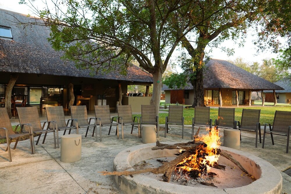 Фото Senalala Safari Lodge