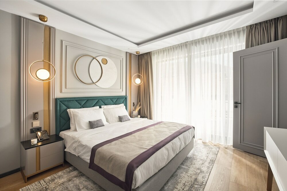 Фото La Fleur Boutique Hotel