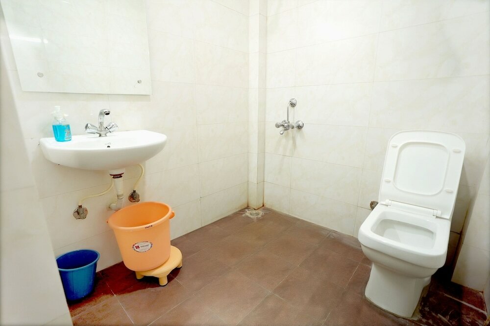 Фото Gupta Residency