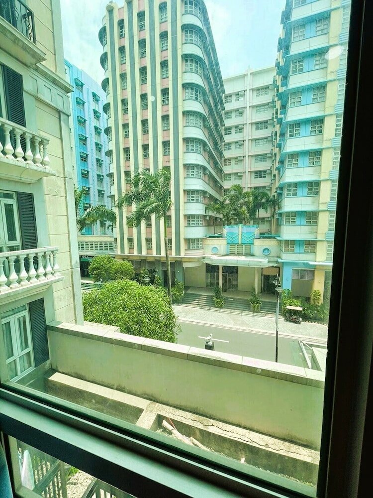 Фото Henry & Adiche Emperador Building