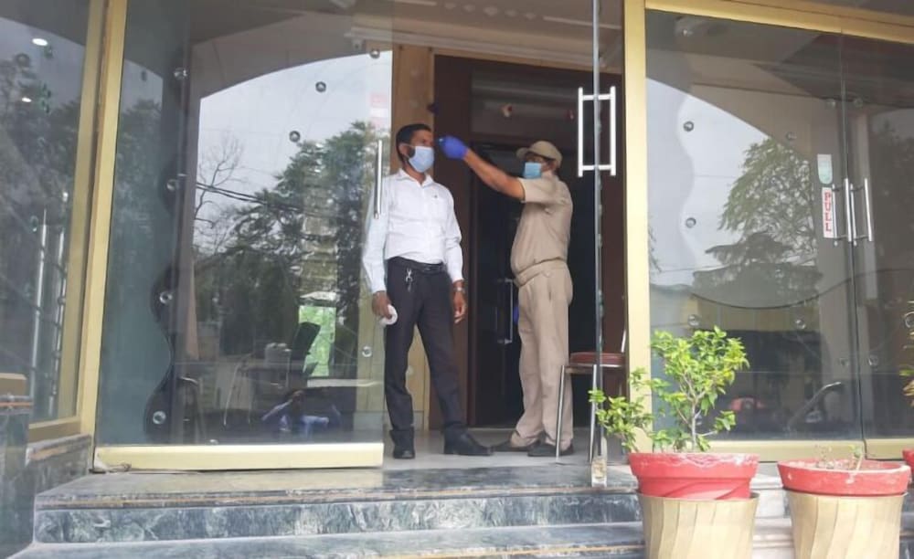 Фото Hotel Yatrik