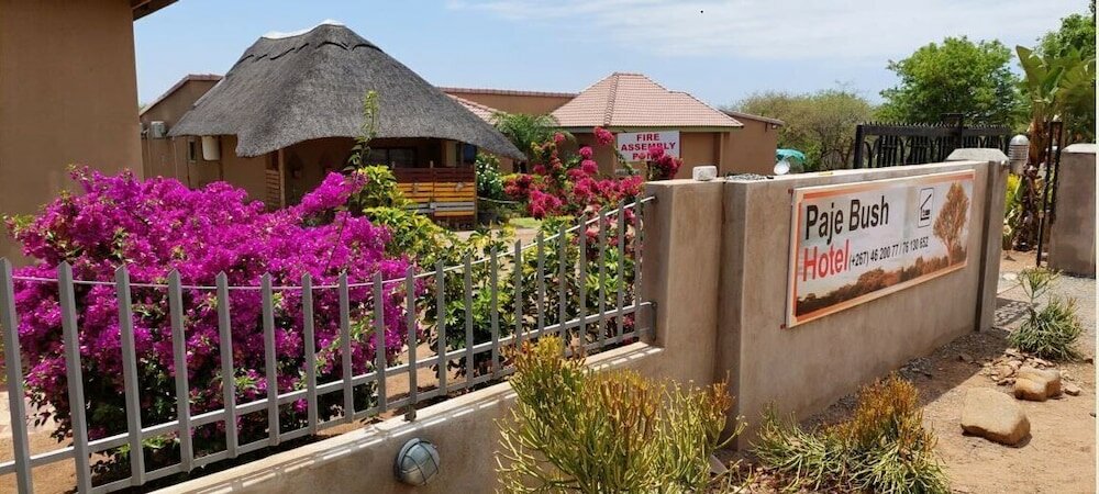 Фото отеля 1