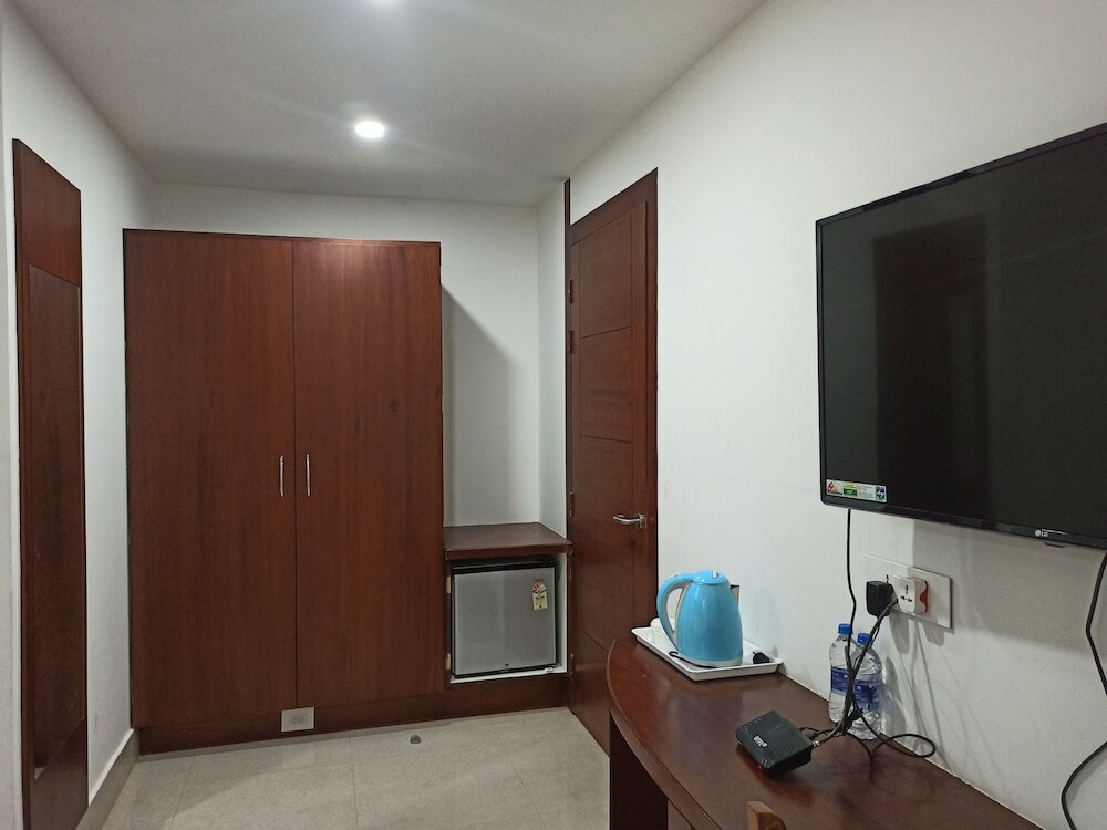 Фото Hotel Autumn Crocus - A Boutique Hotel