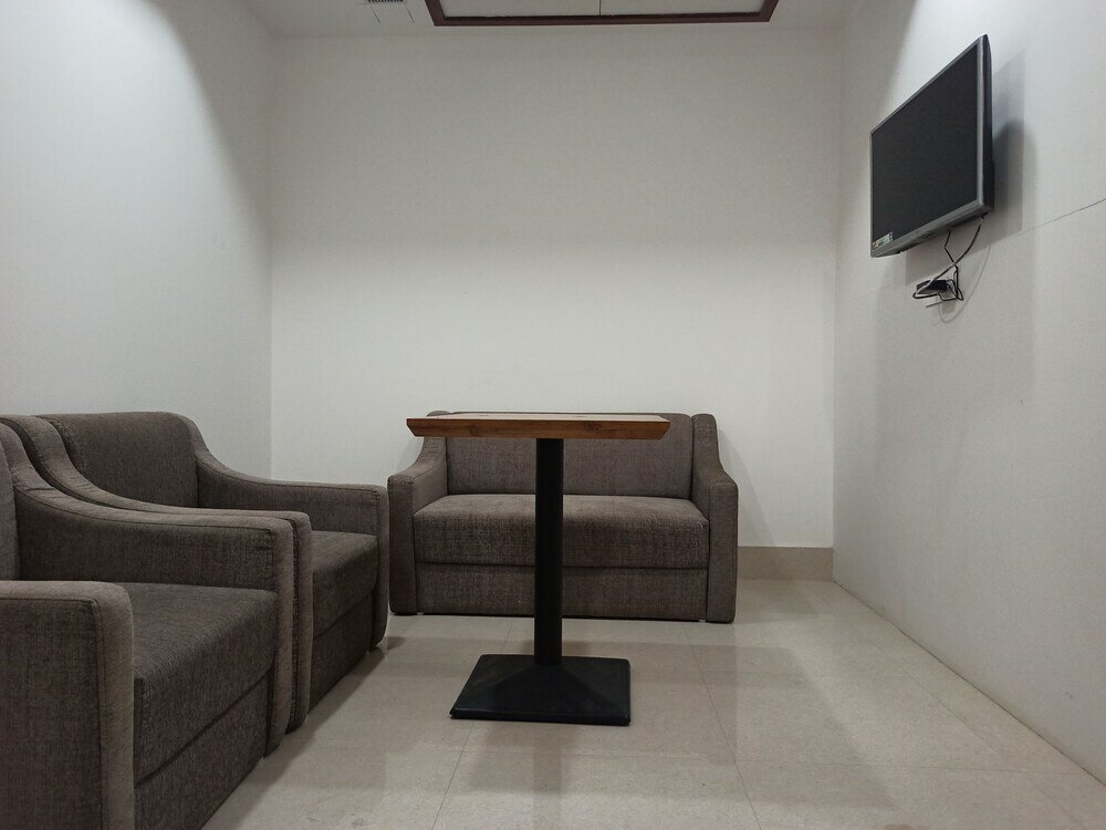 Фото Hotel Autumn Crocus - A Boutique Hotel