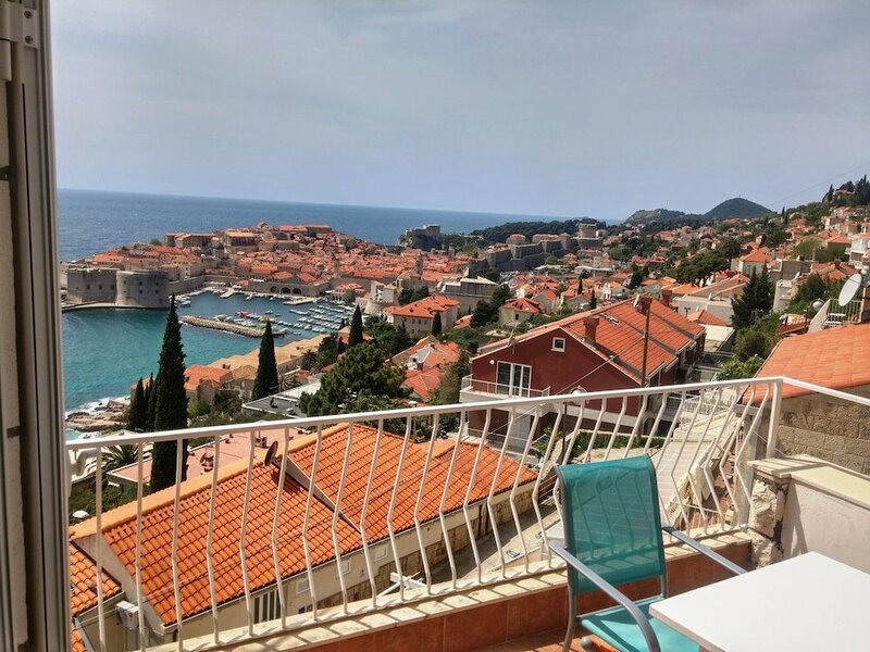 Гостиница Breathtaking View - Attic Apartment в Дубровнике