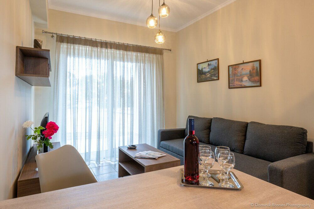 Фото Nancy's Luxury Apartments