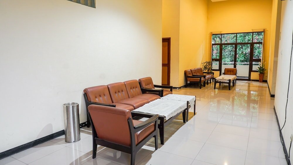 Фото Oyo 1739 Tekmira Residence Sudirman Syariah