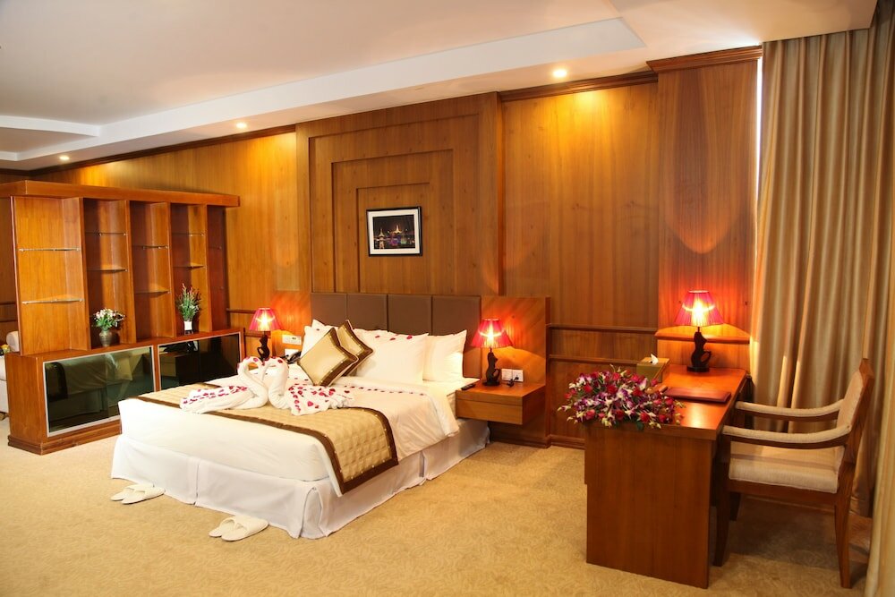 Фото Mingalar Thiri Hotel